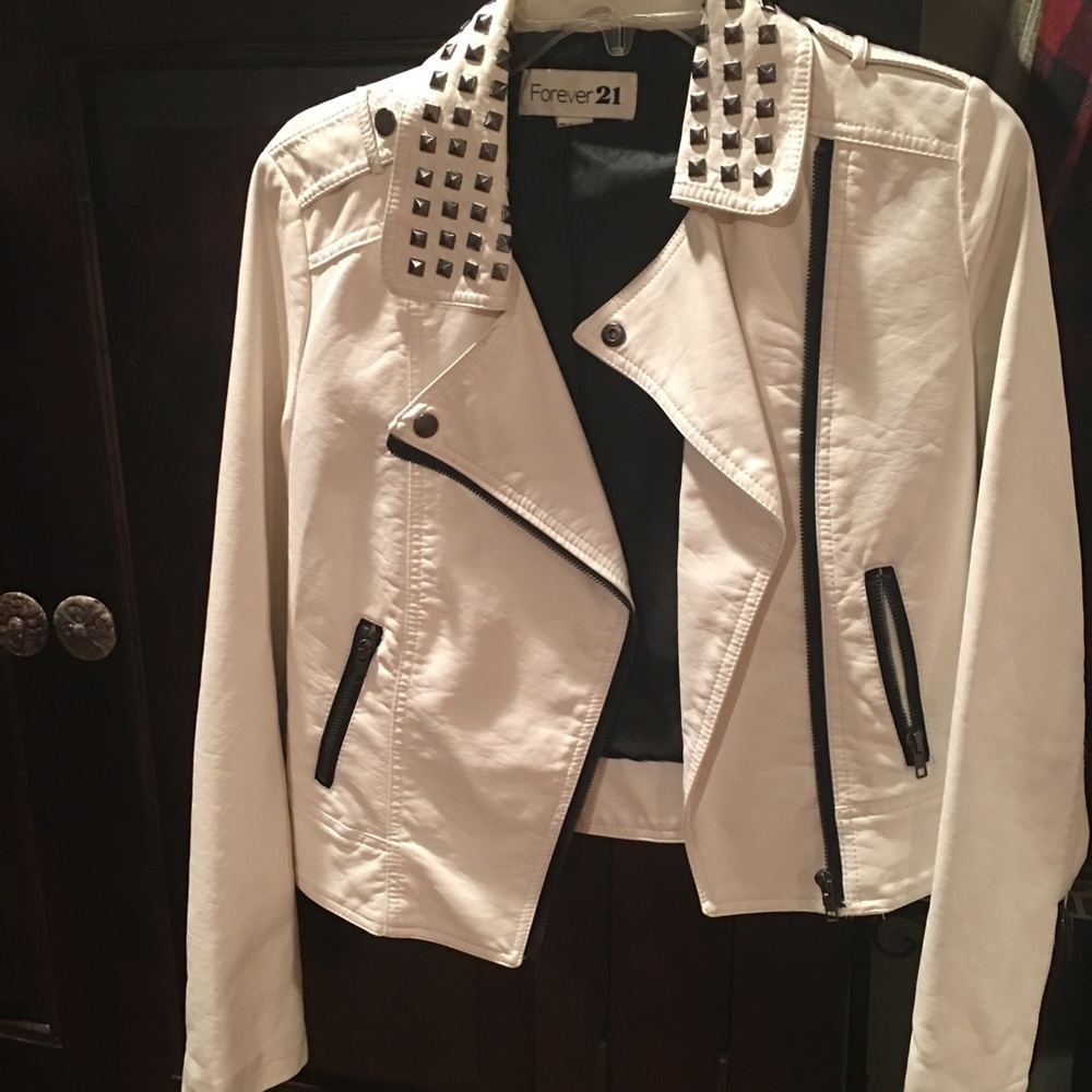 Forever 21 studded white faux leather jacket S